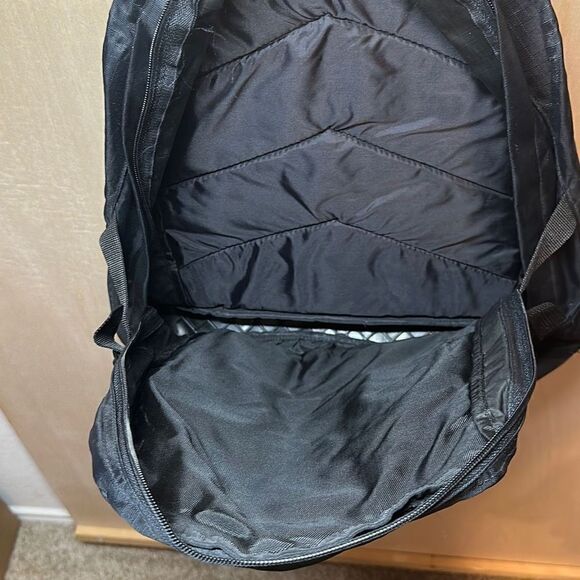 Vintage IGIO Backpack Pipeline 2.0 Hiking/Commuting Backpack w/ Water bottle - Picture 3 of 3
